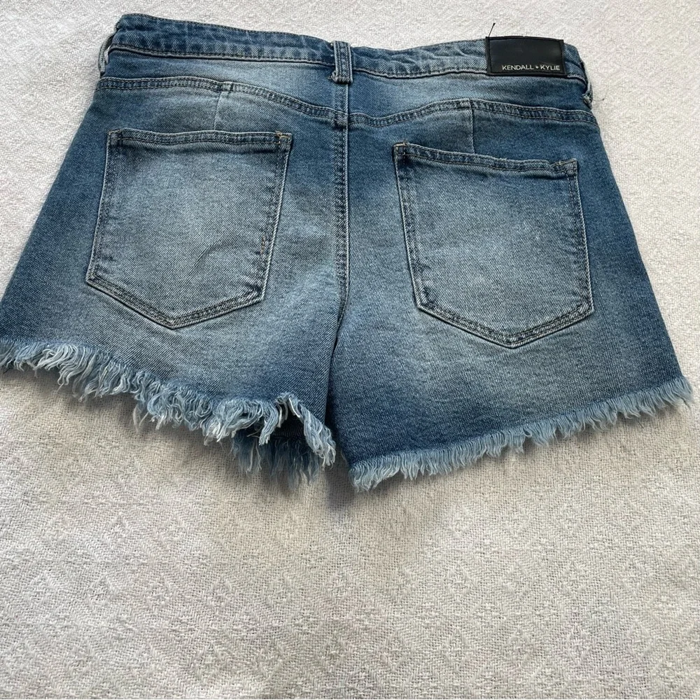 Kendall & Kylie Distressed Blue‎ Jean Shorts ~ Size 9 / 29  ~ Summertime ~ NWT